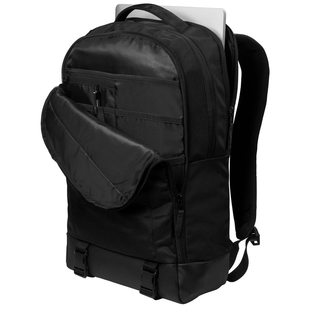 Mercer+Mettle Deep Black Pack